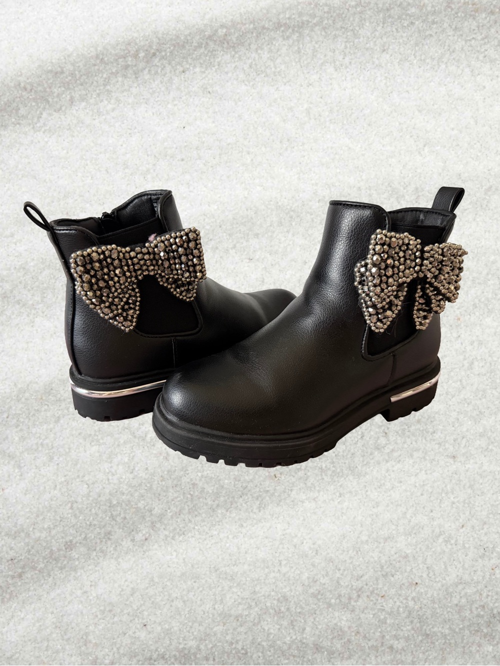 MIA Big Girls Black Ankle Boots with bedazzled bow Size 1